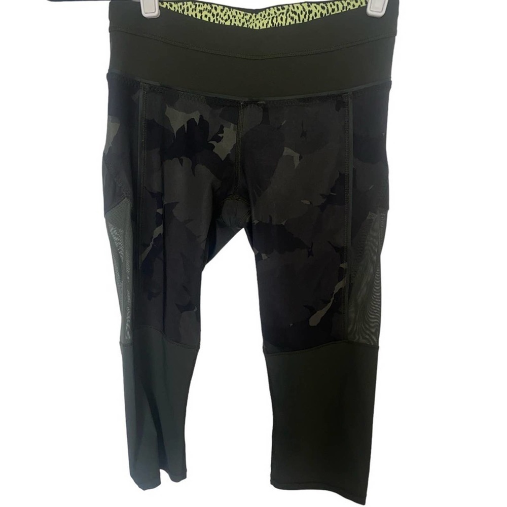 Lululemon Green Camo Style Leggings Size 4